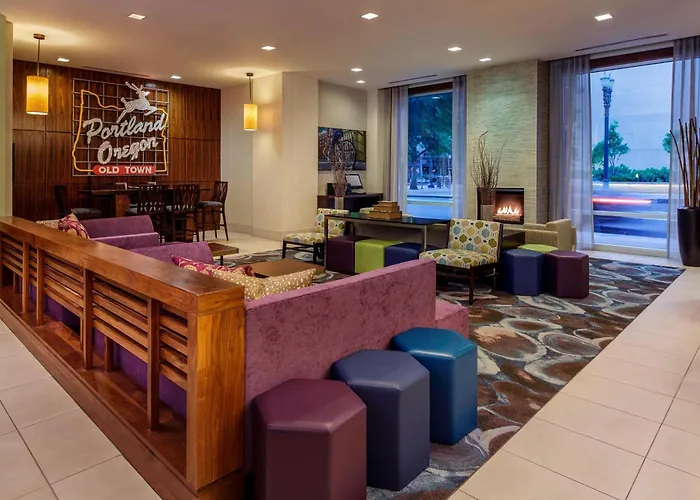 Courtyard By Marriott Portland City Center