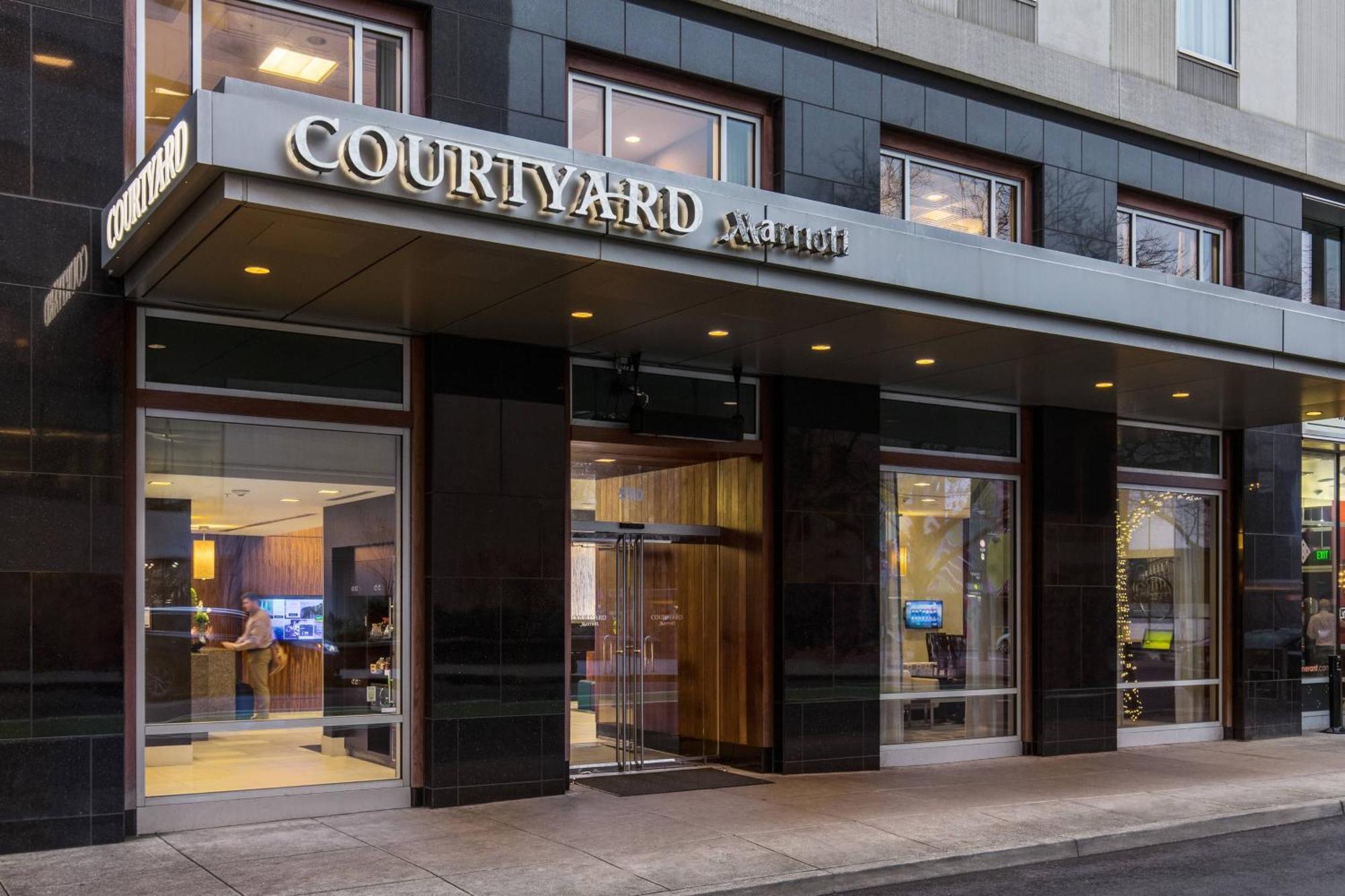 Hotel Courtyard By Marriott Center