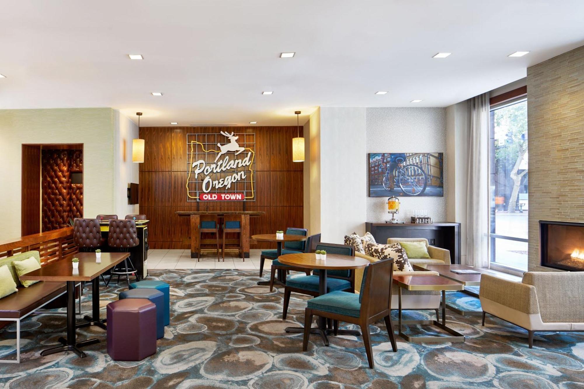 Courtyard By Marriott Center