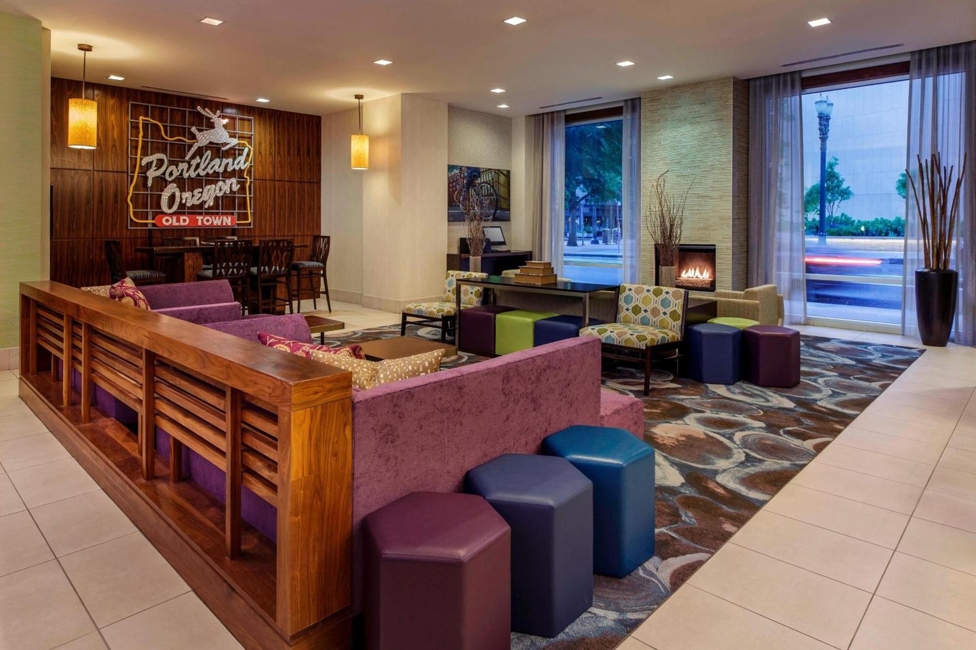 Courtyard By Marriott Center Hotel 4*