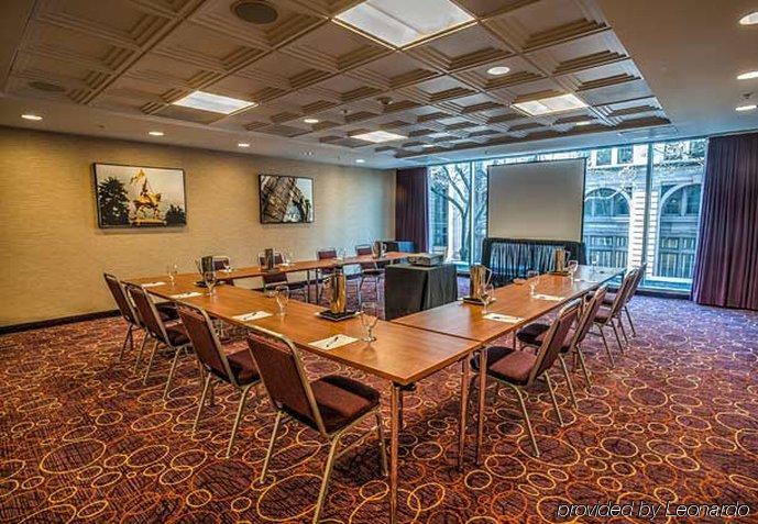 Courtyard By Marriott Center 4*