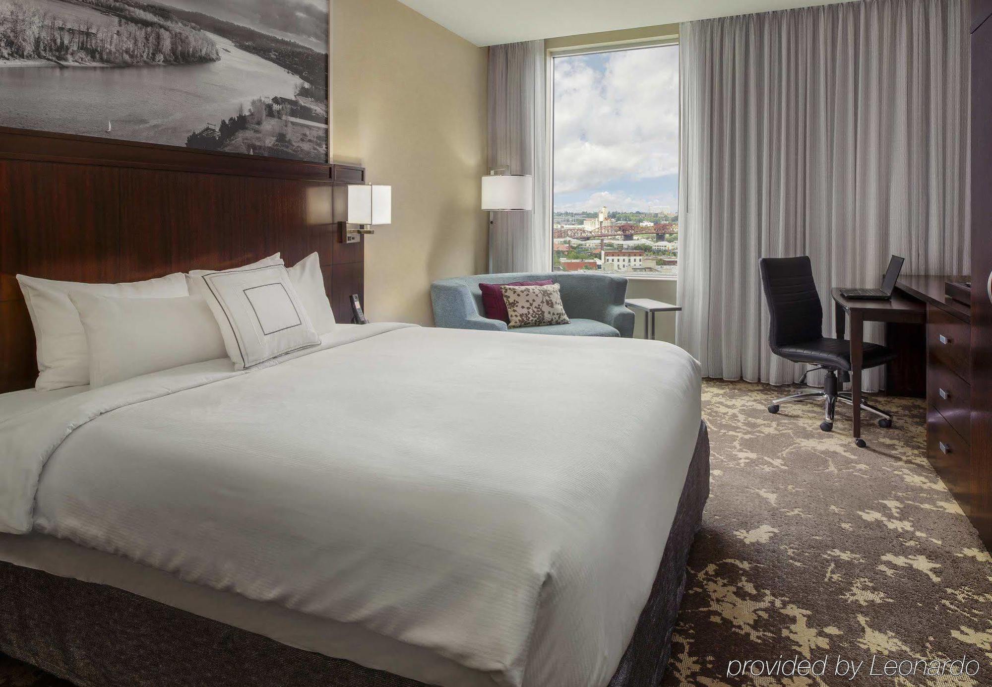 Courtyard By Marriott Center Hotel 4*