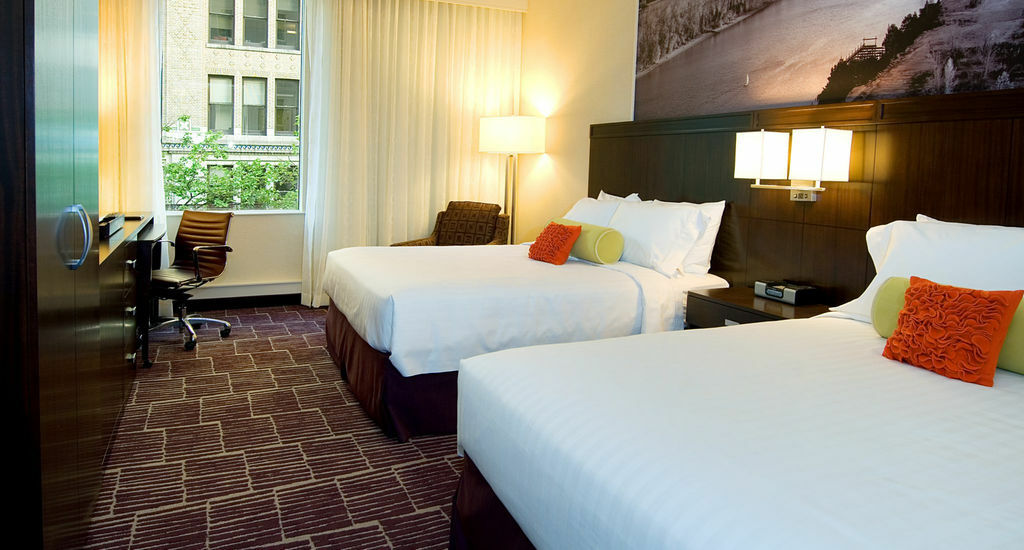 Courtyard By Marriott Center Hotel 4*