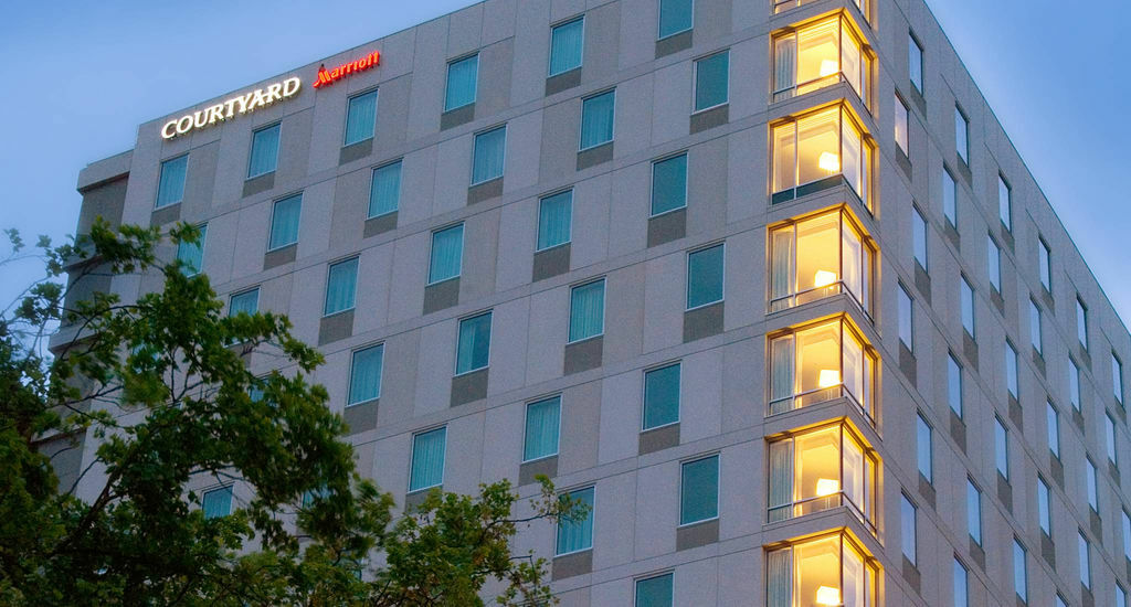 Hotel Courtyard By Marriott Center